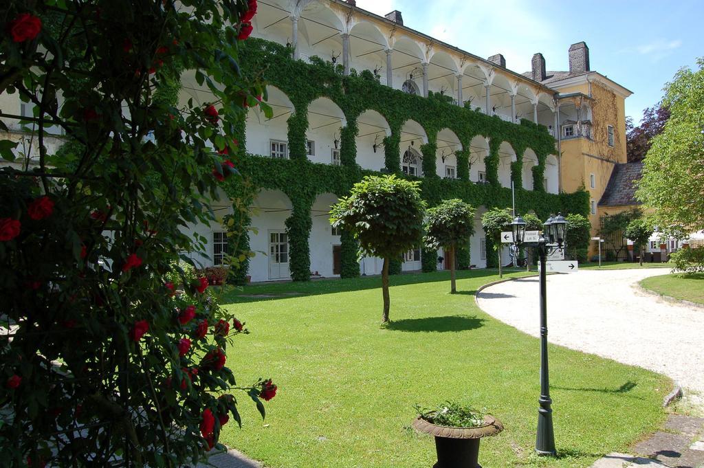 Gaestehaus Schloss Aschach Aschach an der Donau Luaran gambar